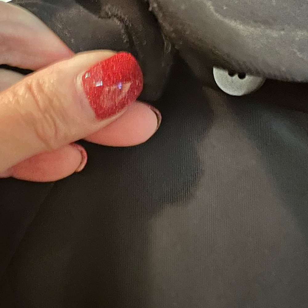 London fog hooded rain jacket in black. Small petite. - Picture 11 of 11